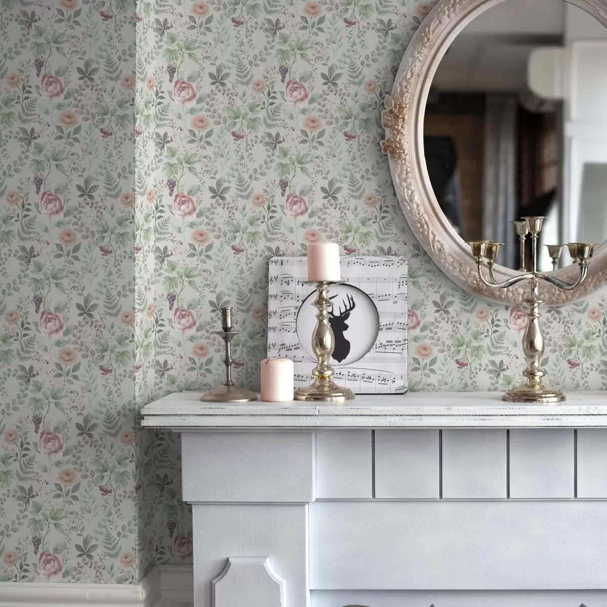 Behang Pastelkleurige tuin met rozen, varens en druiven a00867