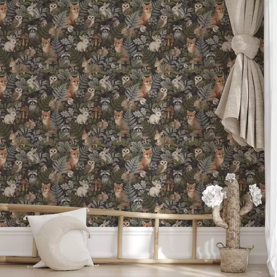 Papier peint photo Animaux des bois et fougères sur fond charbon foncé a00880