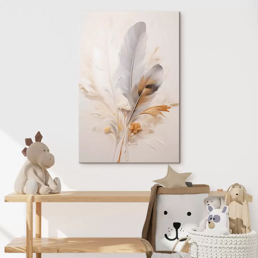  Peintures Plumes abstraites, entourées de plumes beiges et brunes, douces et délicates, sur un fond beige clair. s46712