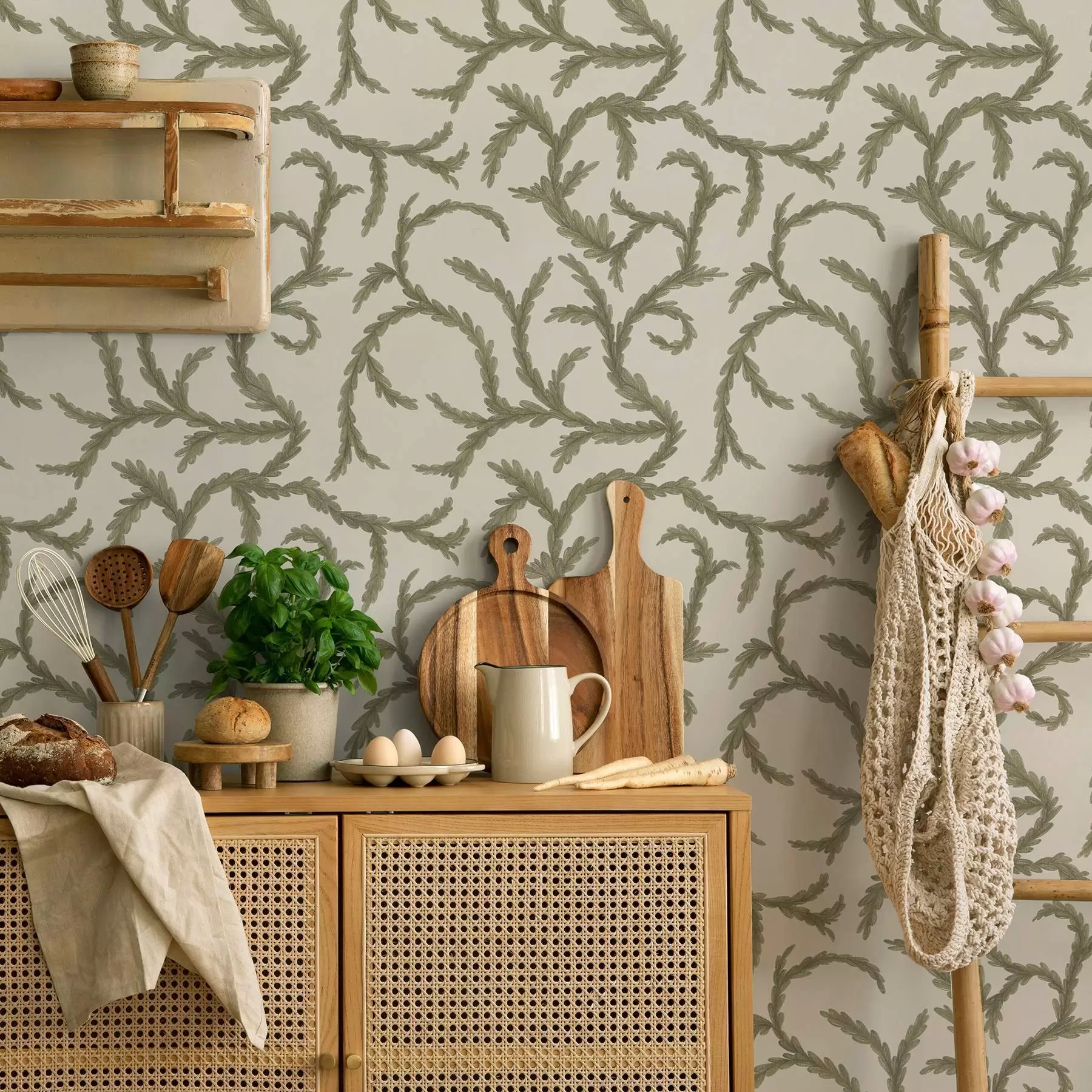 Fotobehang Zachte groene naaldboomkrullen op een lichte achtergrond a00938