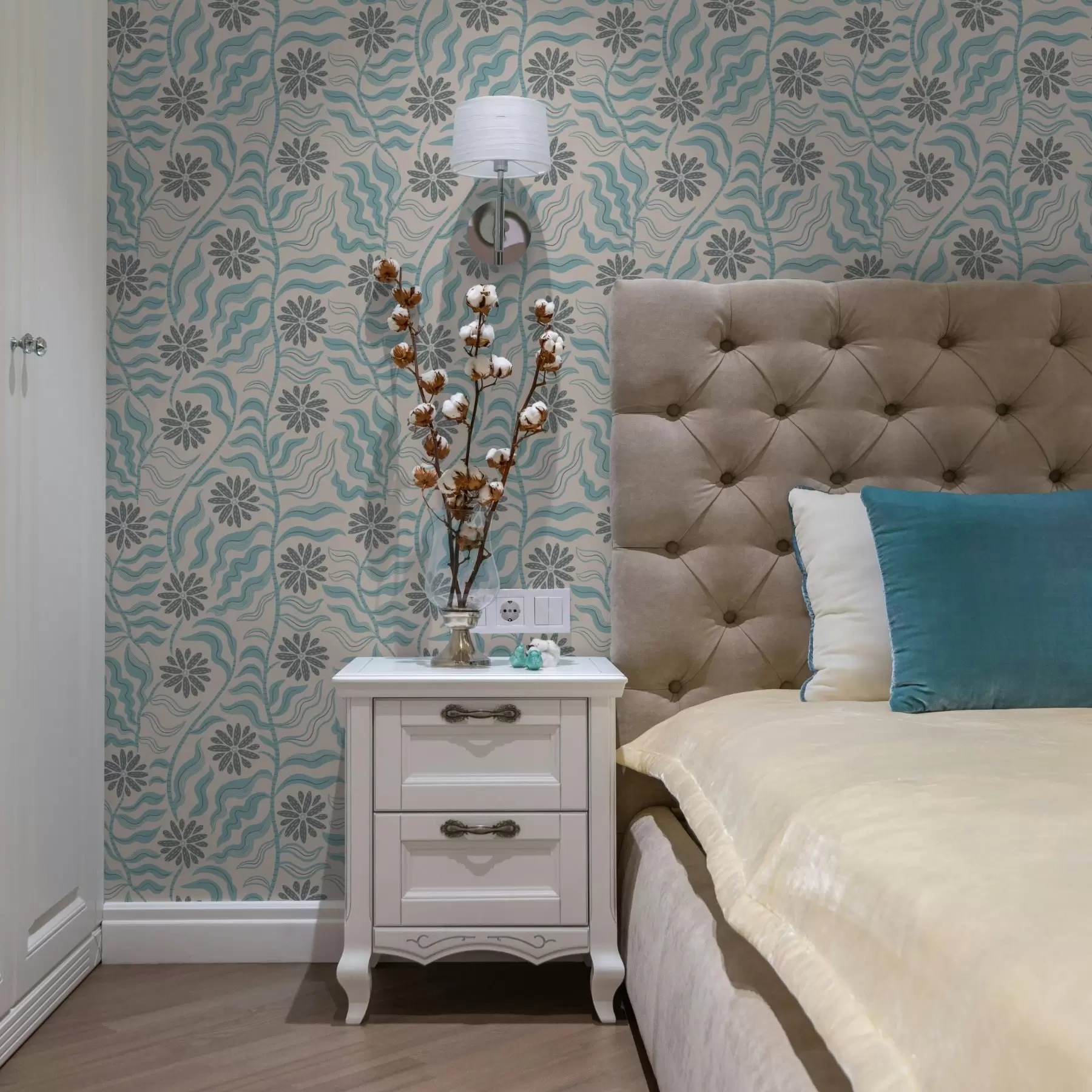 Papier peint photo Fleurs abstraites et feuilles ondulées dans des tons bleus doux a00998v1