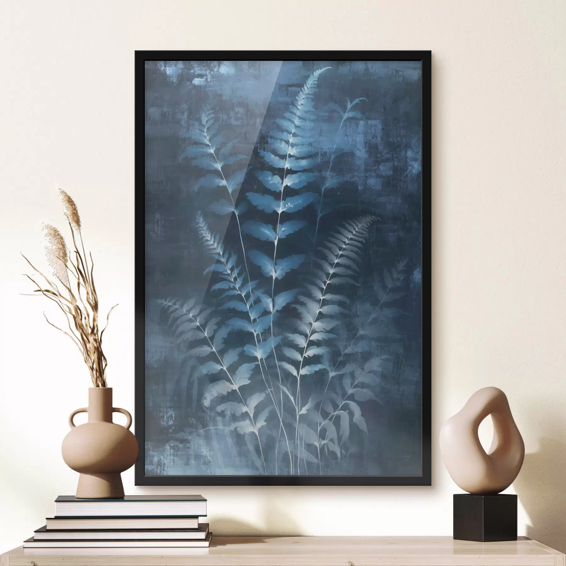 Fotobehang Blauwe varens en planten tegen een donkere, gestructureerde achtergrond, met de nadruk op de ingewikkelde details, röntgeneffect f47027