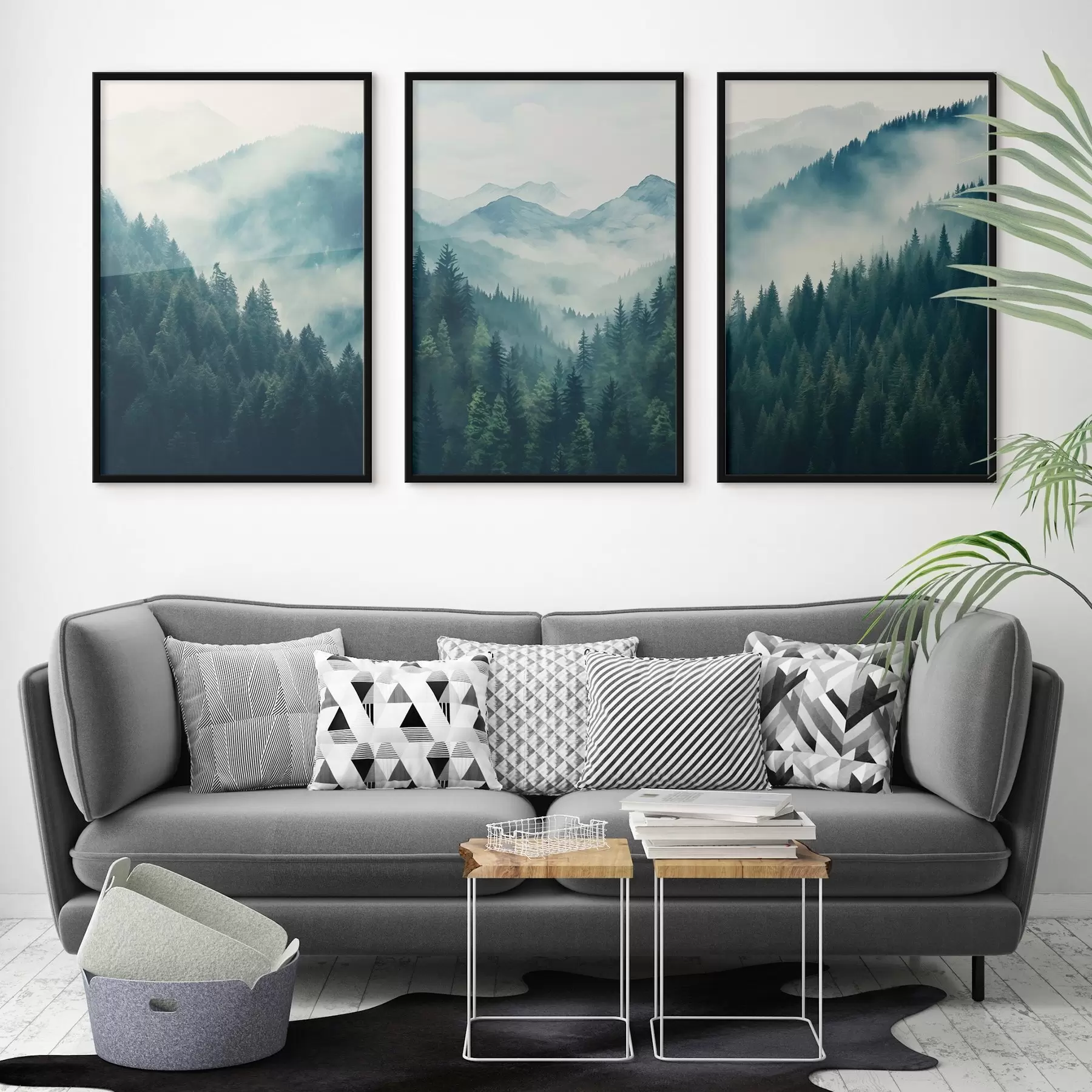 Papier peint photo Des montagnes brumeuses couvertes de pins, parsemées de tons verts et bleus doux. d00964