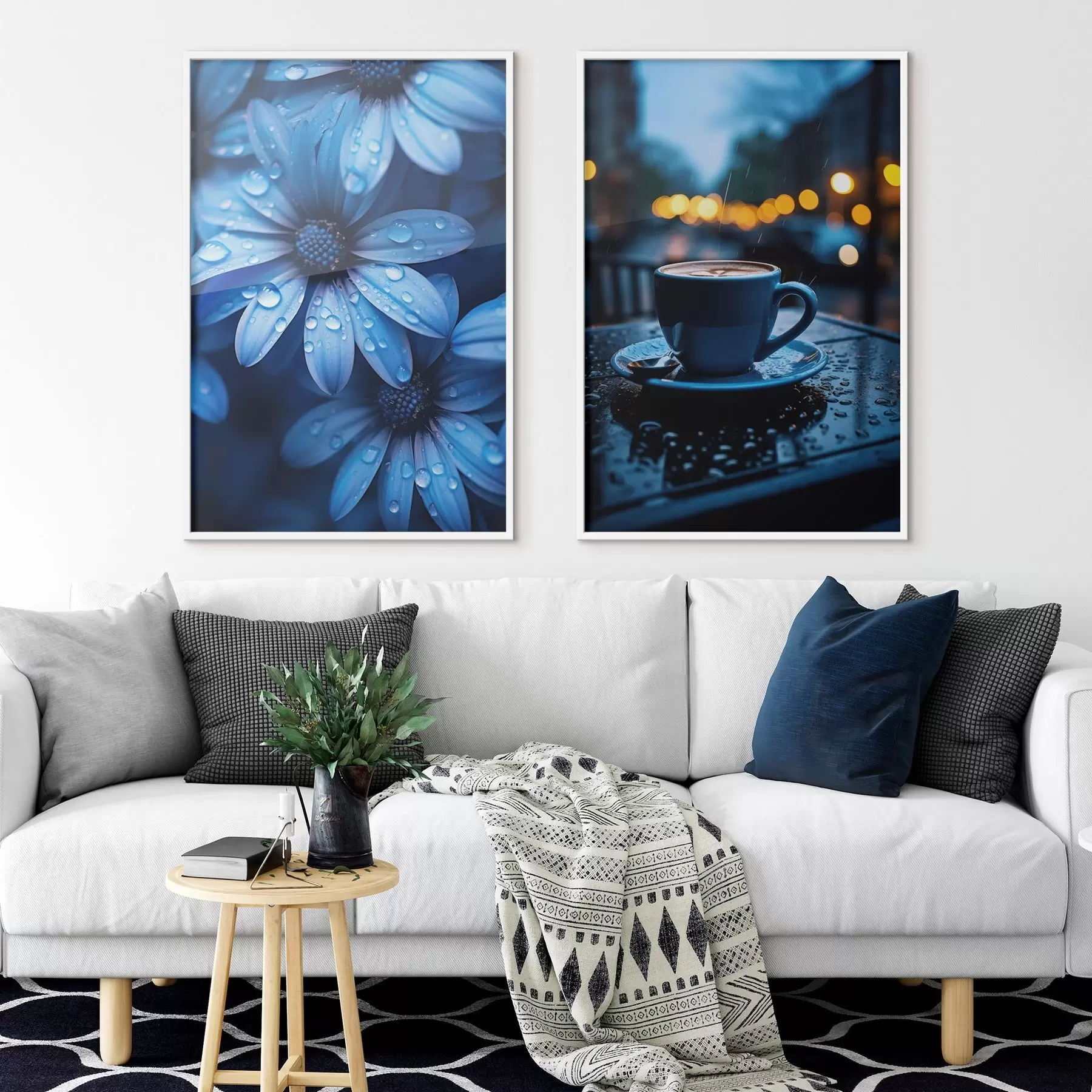 Papier peint photo Fleurs bleues avec gouttes d'eau et tasse de café sous la pluie d00694