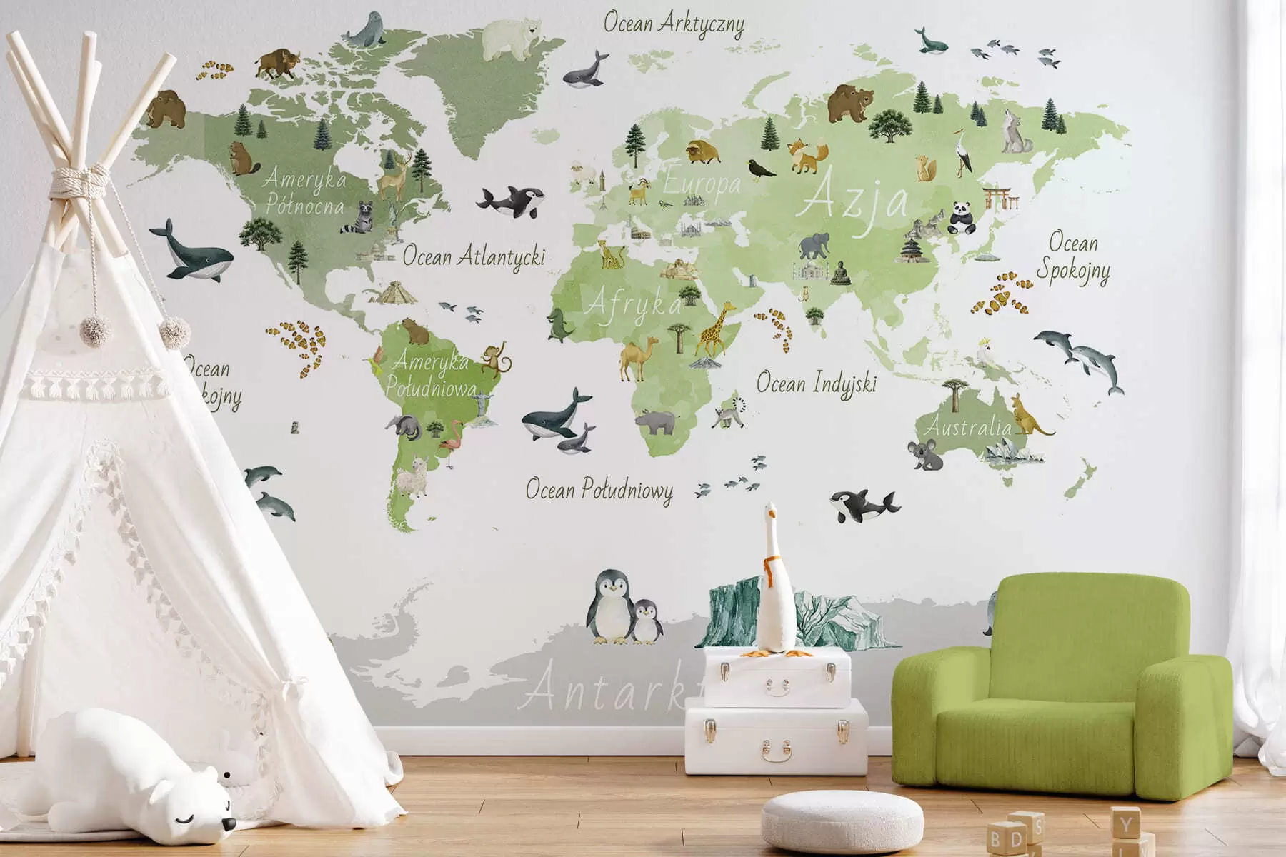 Fotobehang Een groene kaart in aquarelstijl met dieren, planten en architectuur. Bijschriften in het Pools c00009plv2