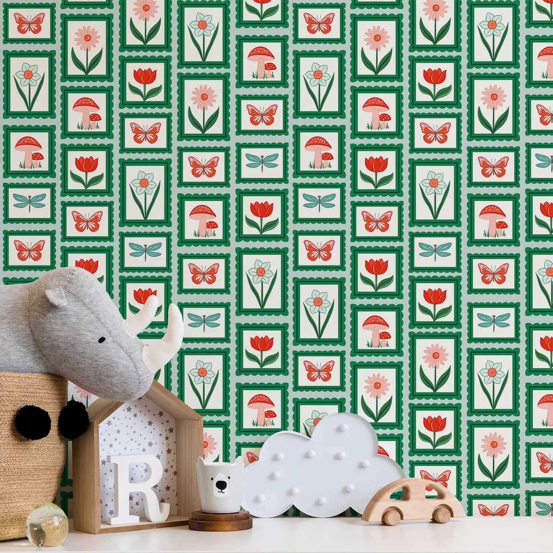 Fotobehang Ingelijste bloemen, paddenstoelen en vlinders a01175