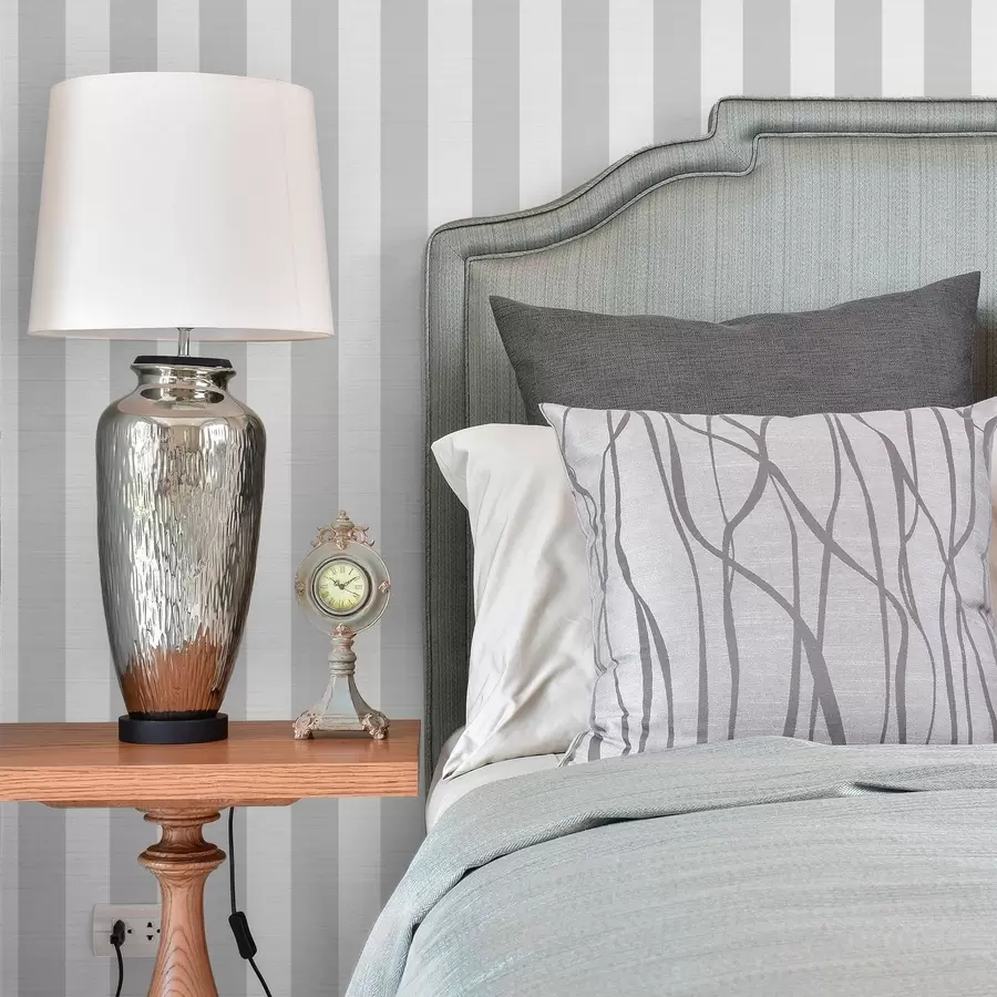 Fotobehang Lichtgrijze verticale strepen a01179v5