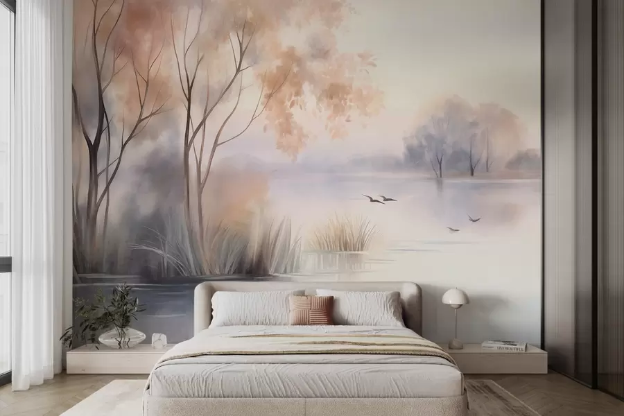 Papier peint photo Paysage : un lac brumeux parsemé d'arbres et de roseaux, avec des oiseaux en vol, dans un style aquarelle texturé w09866