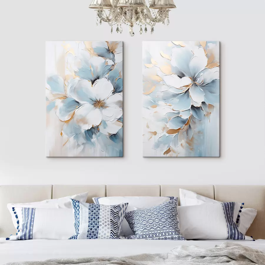  Schilderijen Witte en lichtblauwe bloemen, geschilderd in een stijl met gestructureerde penseelstreken m30567