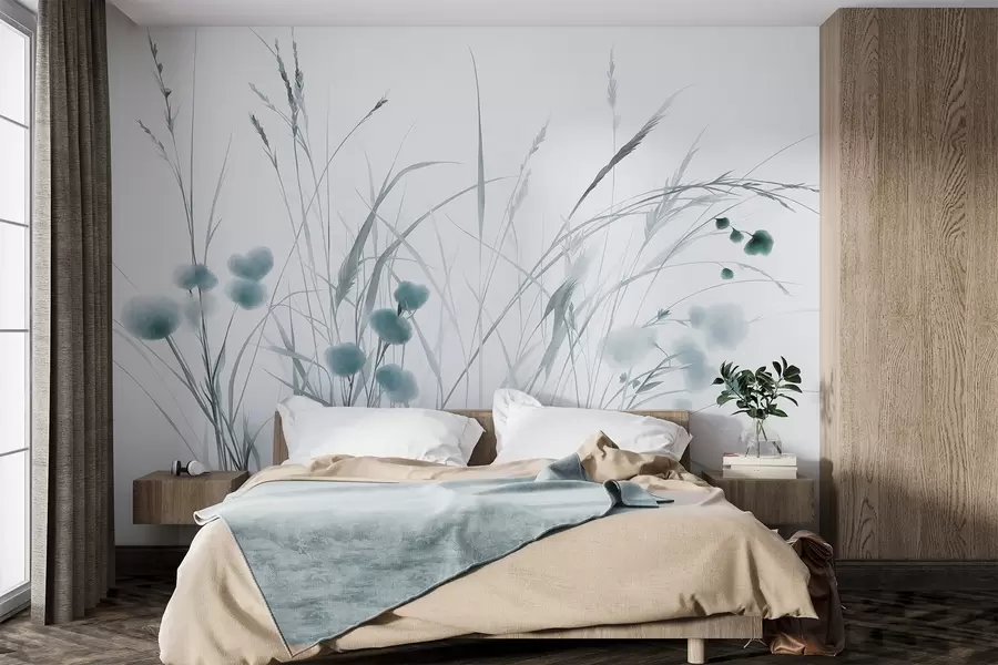 Fotobehang Hoog gras en kleine blauwe wilde bloemen tegen een lichte achtergrond, in een boho-stijl met veel textuur w09902v1