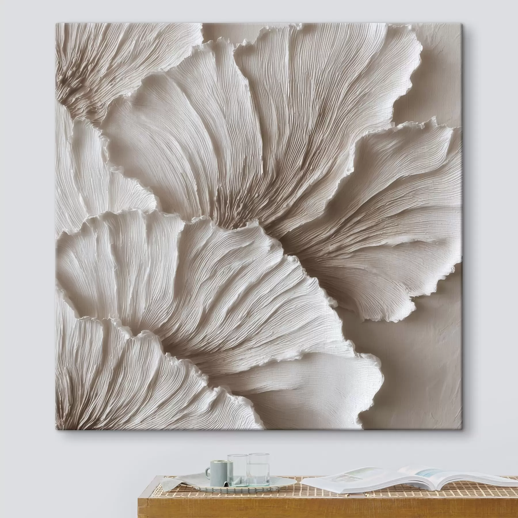  Schilderijen Getextureerde abstractie met driedimensionale, golvende bloemblaadjes in lichte tinten s49709