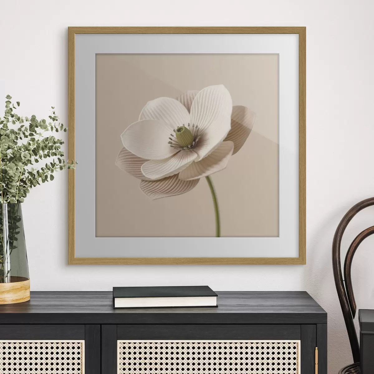 Affiche Fleur aux pétales texturés, dans une palette de tons beiges, de style minimaliste f49719