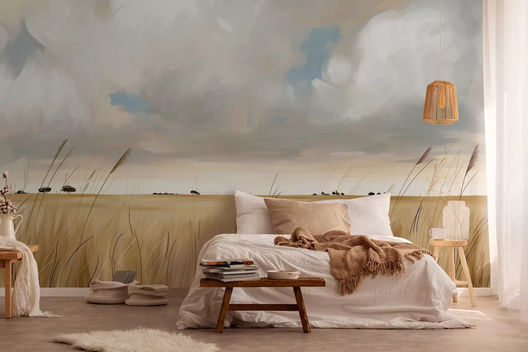 Papier peint photo Une vue panoramique sur un immense champ d'herbe jaune sous un ciel nuageux w10079