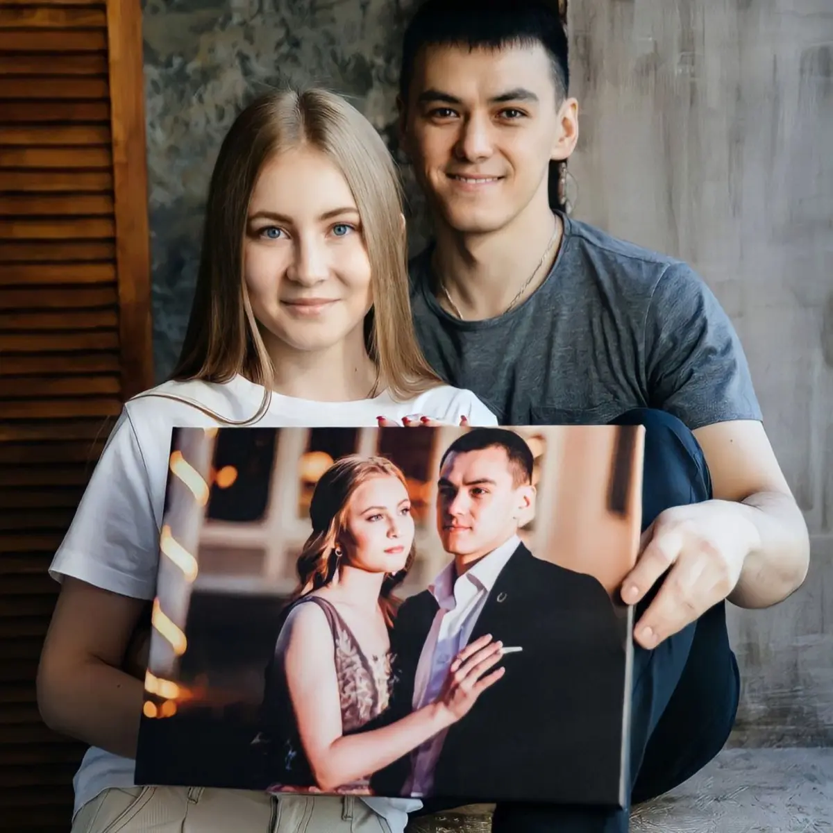  Peintures Sourire, coiffure et photographie s34654