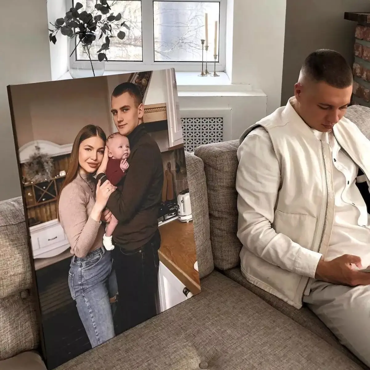  Schilderijen Comfort, bank en brillen s34675