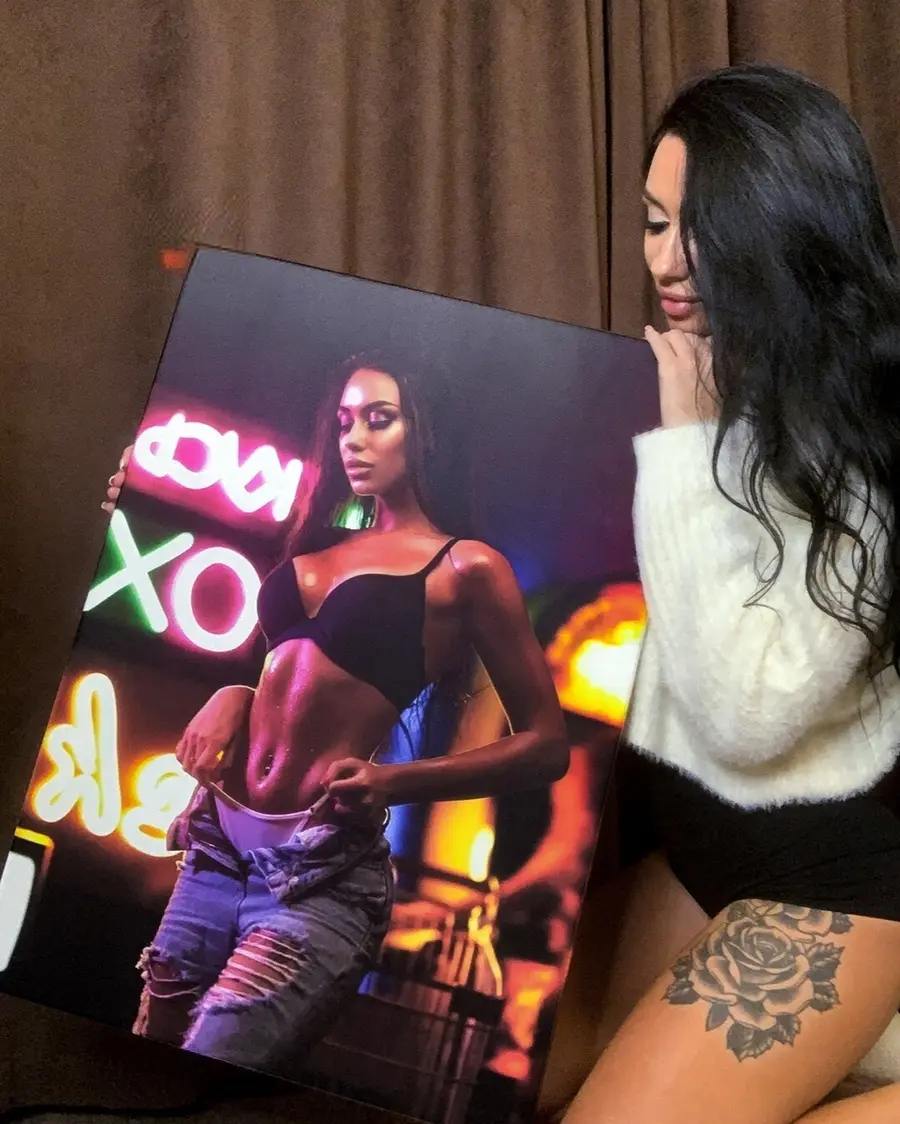  Peintures Muscles, mode et shorts s34703