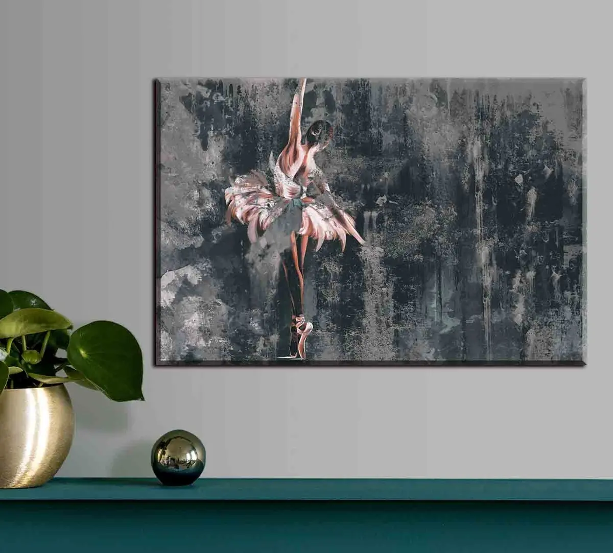  Peintures Mur fissuré avec la silhouette d'une ballerine avec des éléments d'aquarelle s34608