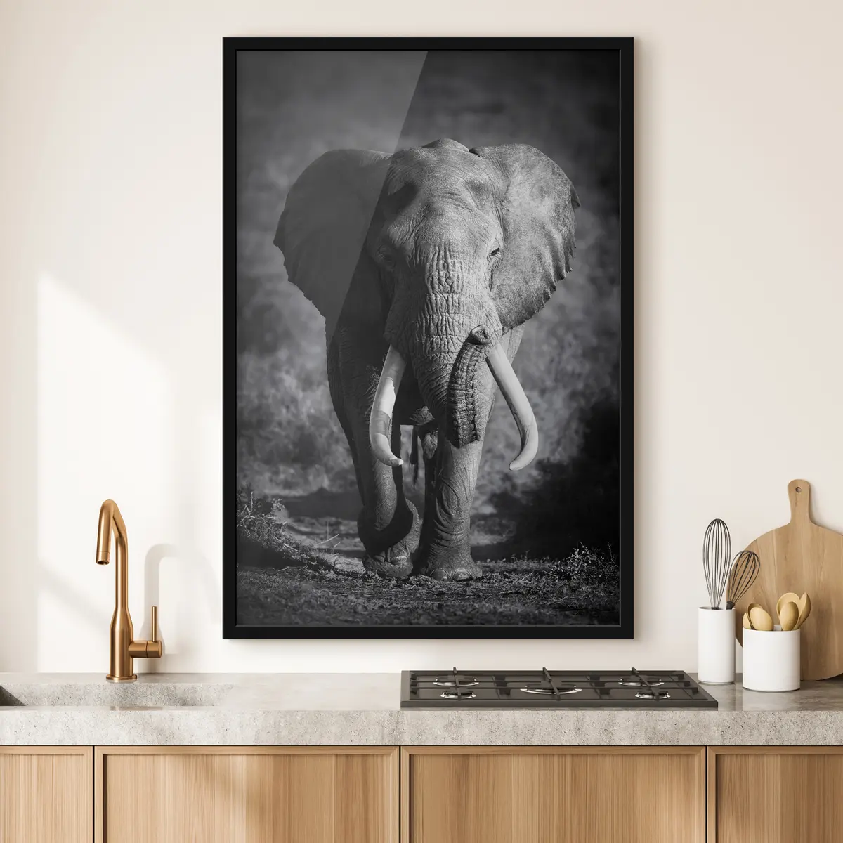 Affiche Un éléphant majestueux dans un voyage sauvage f08133